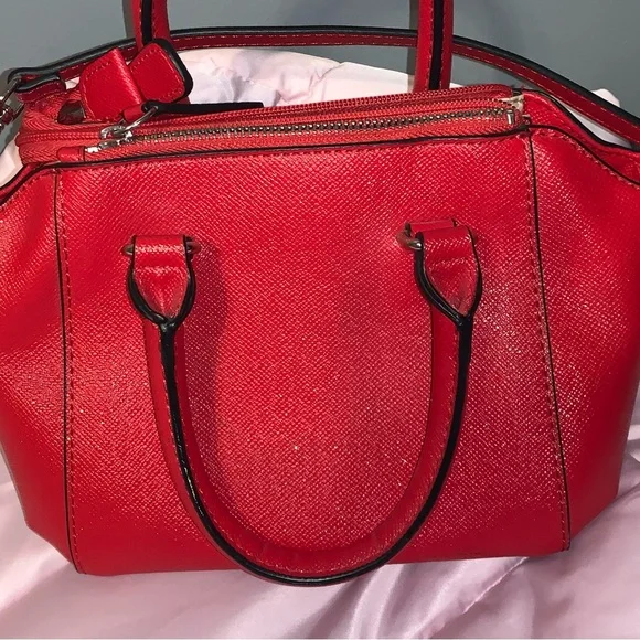 GUESS Red Satchel Bag gently used ❤️ - Picture 3 of 6